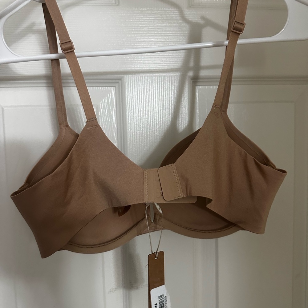 Skims Ultimate Push-up Plunge Bra brand new with tags size 34C in color Clay - Picture 5 of 9
